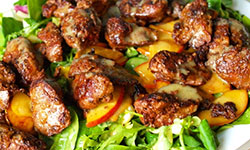Салат с куриной печенью в мультиварке