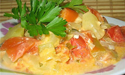 Тушеные кабачки с морковью и помидорами в мультиварке